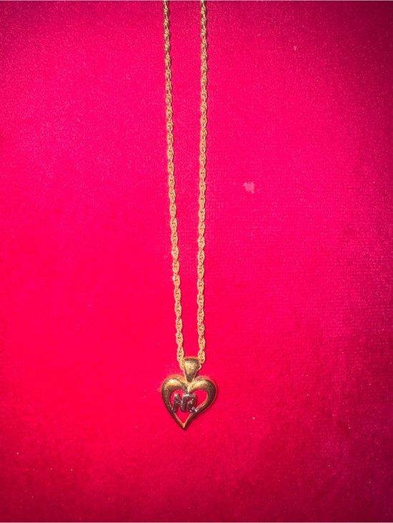 Nina Ricci Jewelry - Nina Ricci Gold tone Heart Pendant Necklace ✅ authentic✅